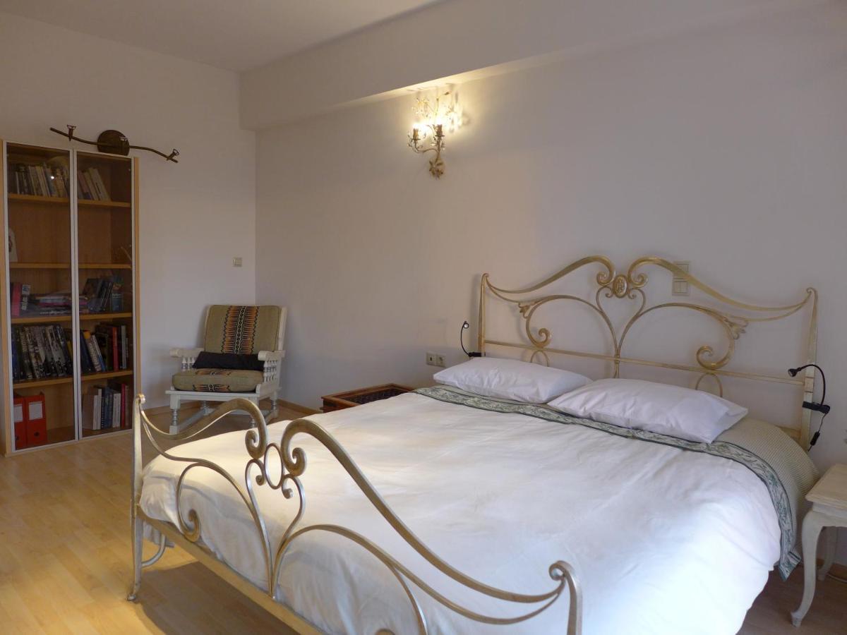 Wide-View & Quiet Apartment Chania ハニア エクステリア 写真