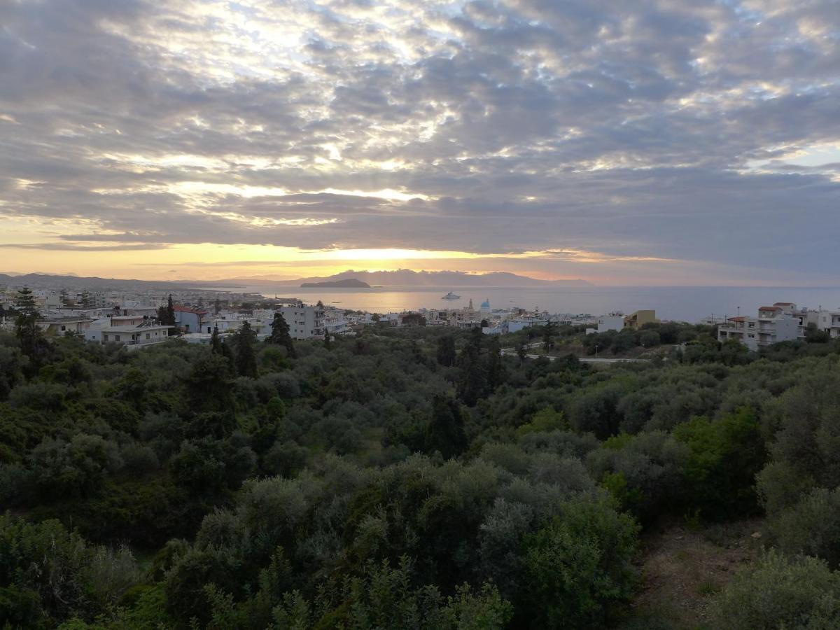 Wide-View & Quiet Apartment Chania ハニア エクステリア 写真